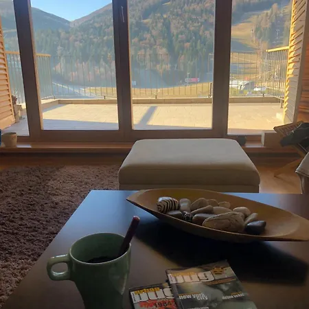 Studio&apartments Snow Апартаменты *